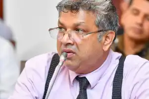 சட்டம் அனைவருக்கும் சமமாக அமுல்படுத்தப்பட வேண்டும் -அமைச்சர் ஹர்ஷன