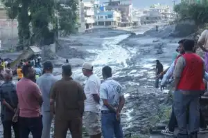 இந்தியா - நேபாளத்தில் கனமழை கோரத்தாண்டவம் - 19 பேர் உயிரிழப்பு